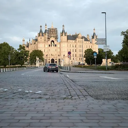 Little Loft Im Herzen Schwerins Σβερίν